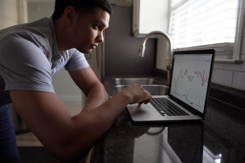 What Are Smart Money Concepts? Complete Forex Trading Guide 2025